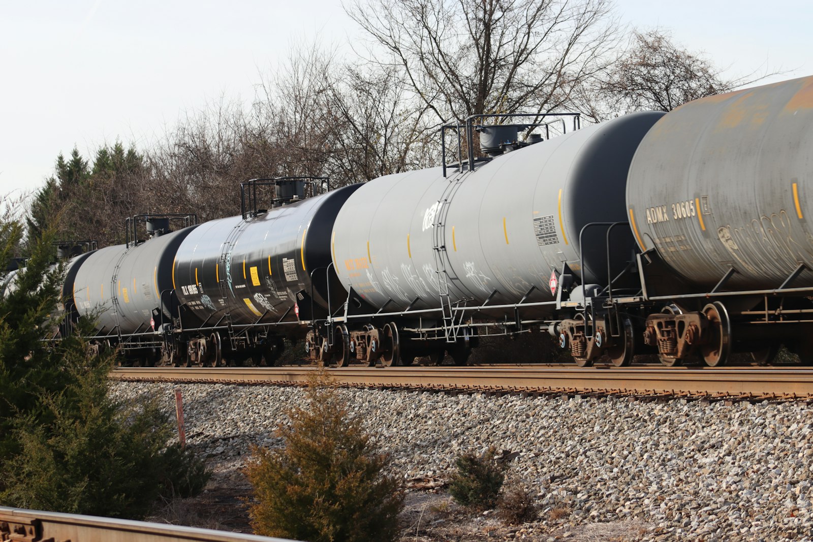 Train of rail tank cars